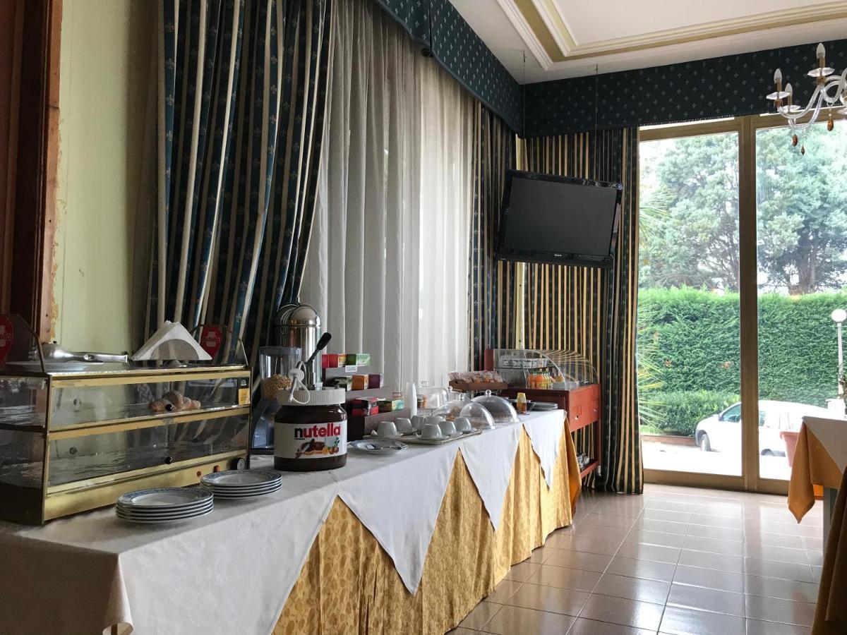 Manocalzati Cristal Hotel מראה חיצוני תמונה