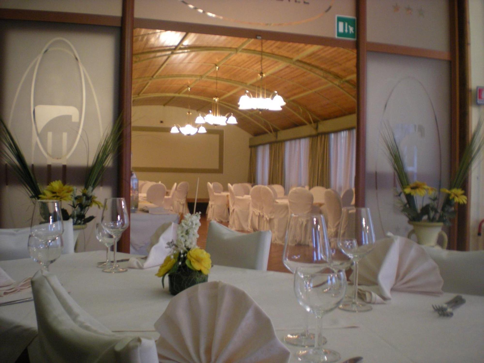 Manocalzati Cristal Hotel מראה חיצוני תמונה