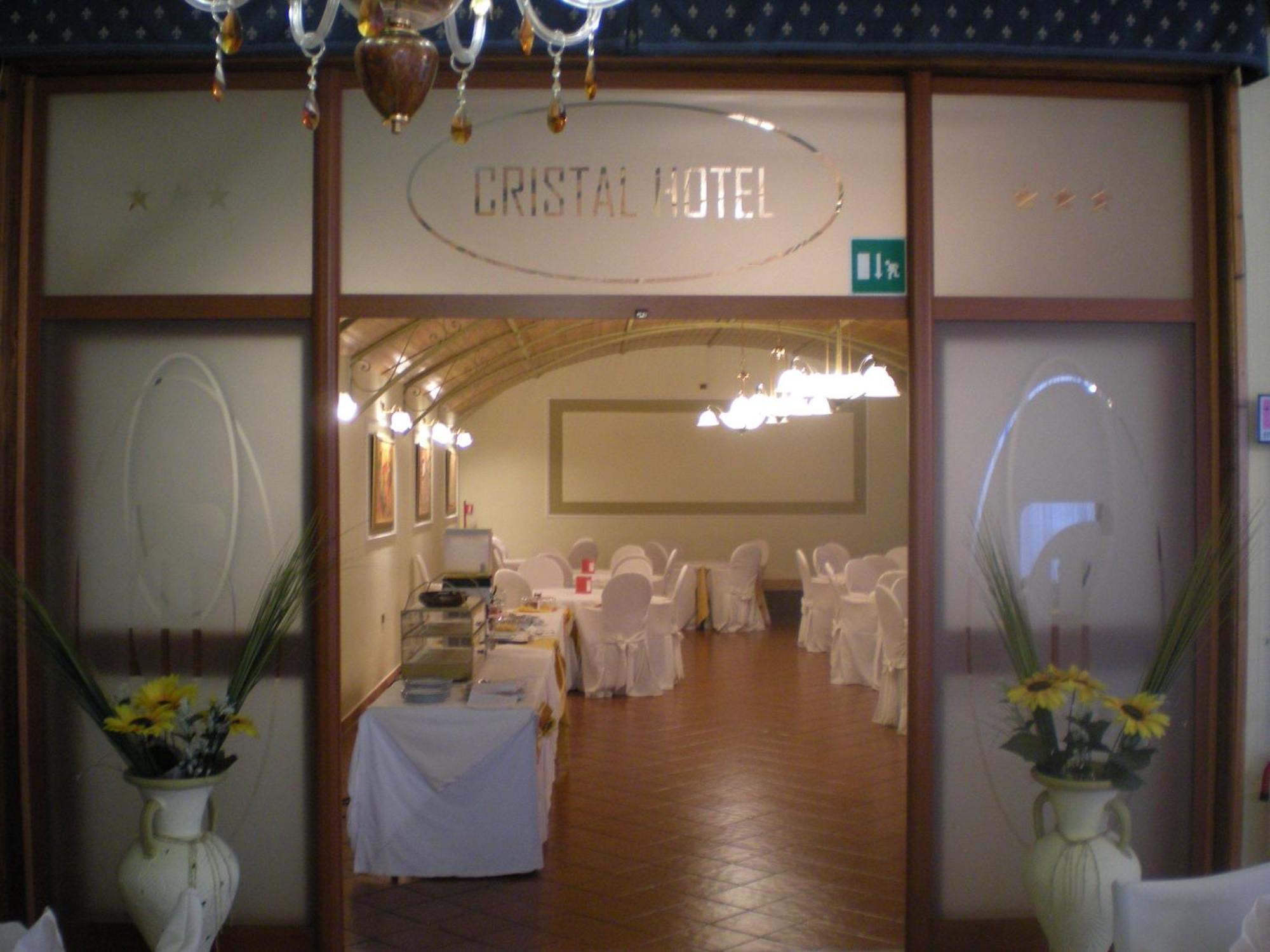 Manocalzati Cristal Hotel מראה חיצוני תמונה