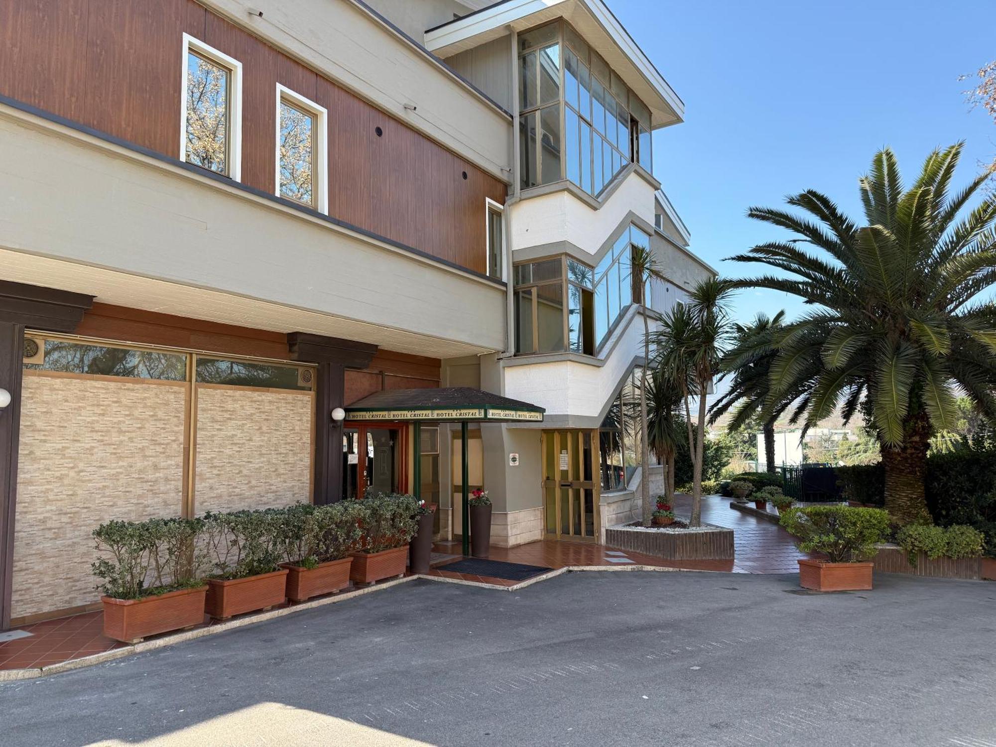 Manocalzati Cristal Hotel מראה חיצוני תמונה