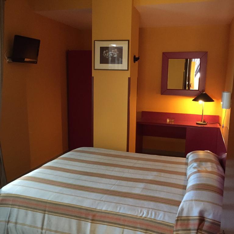 Manocalzati Cristal Hotel מראה חיצוני תמונה