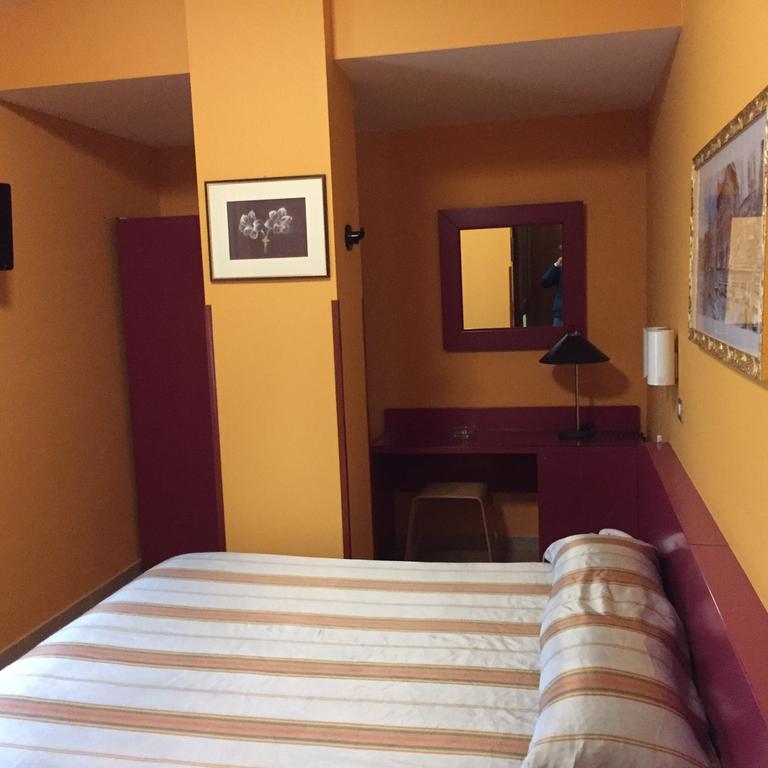 Manocalzati Cristal Hotel מראה חיצוני תמונה